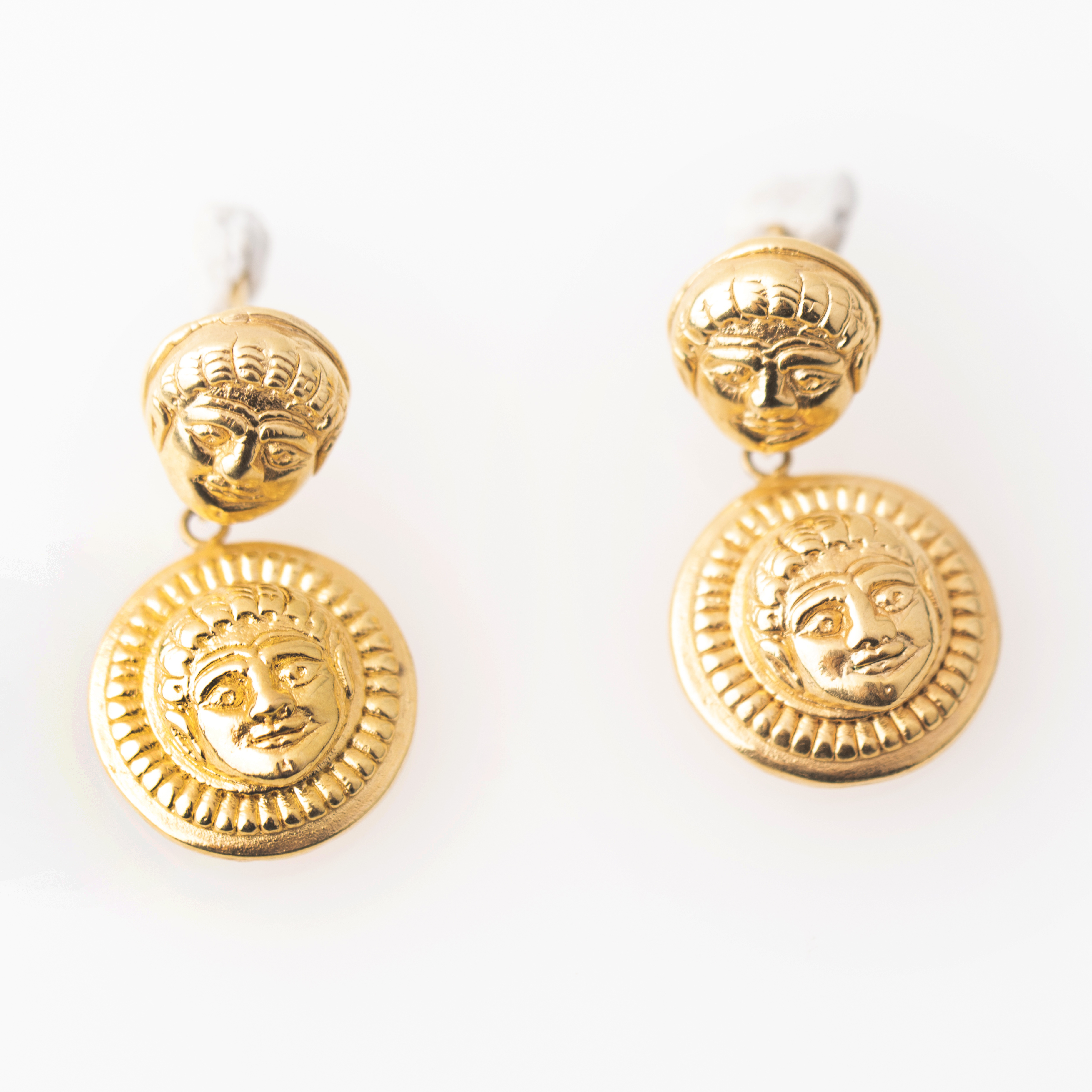 Italian earrings after Roman models.