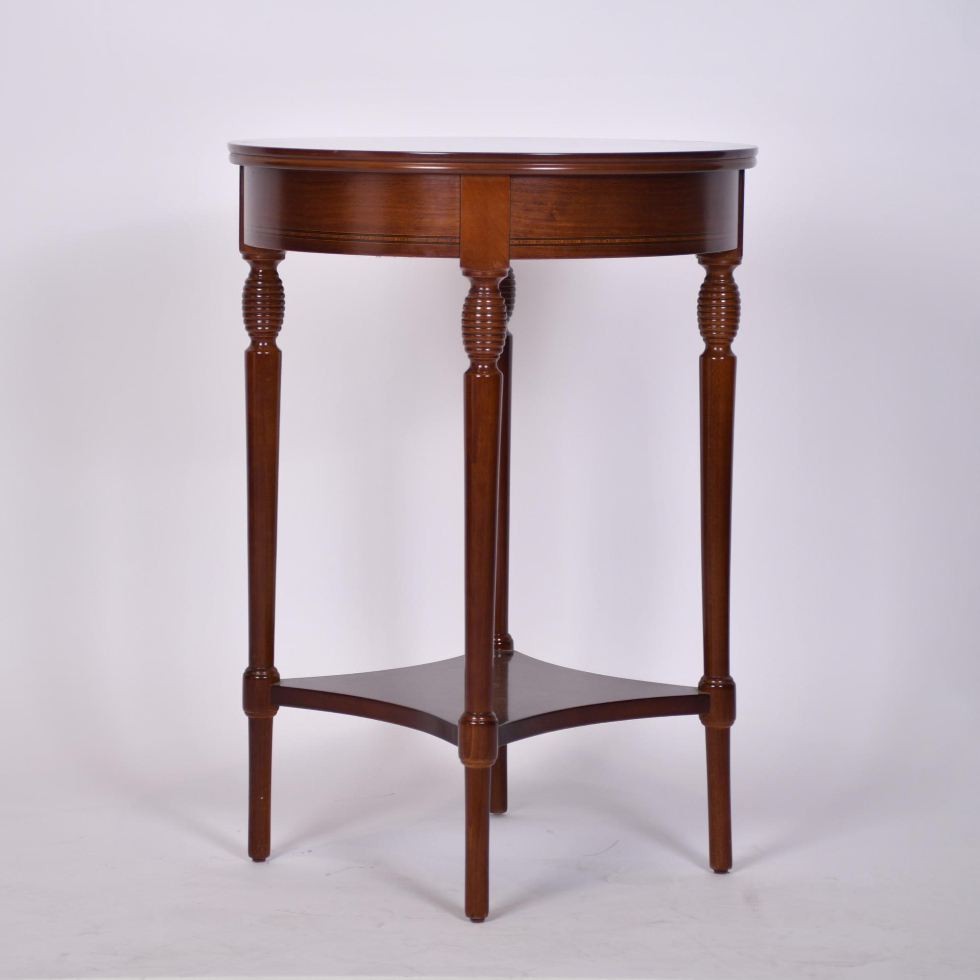 Elizabethan-style gueridon, 20th century.