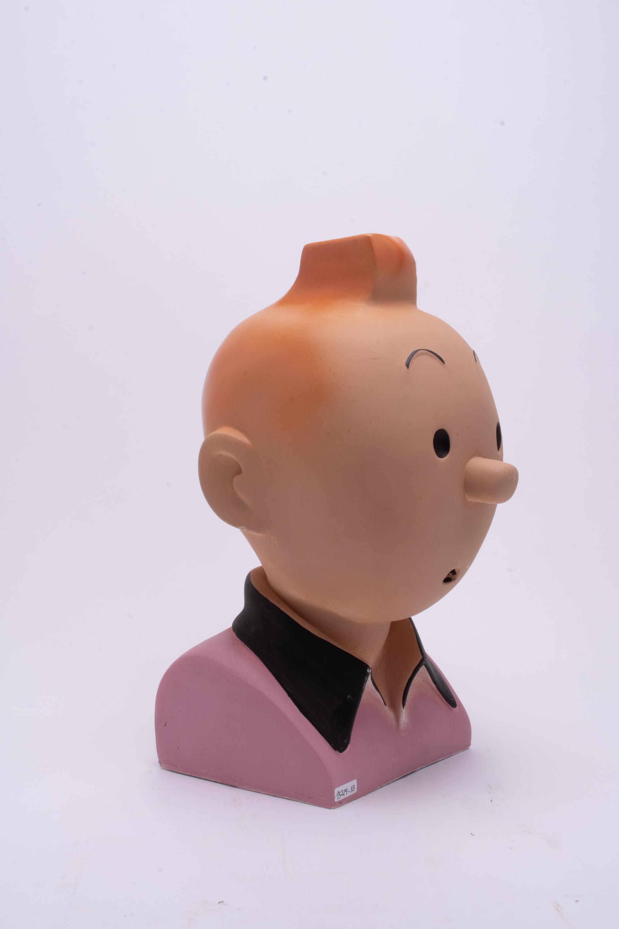 Tintin bust.