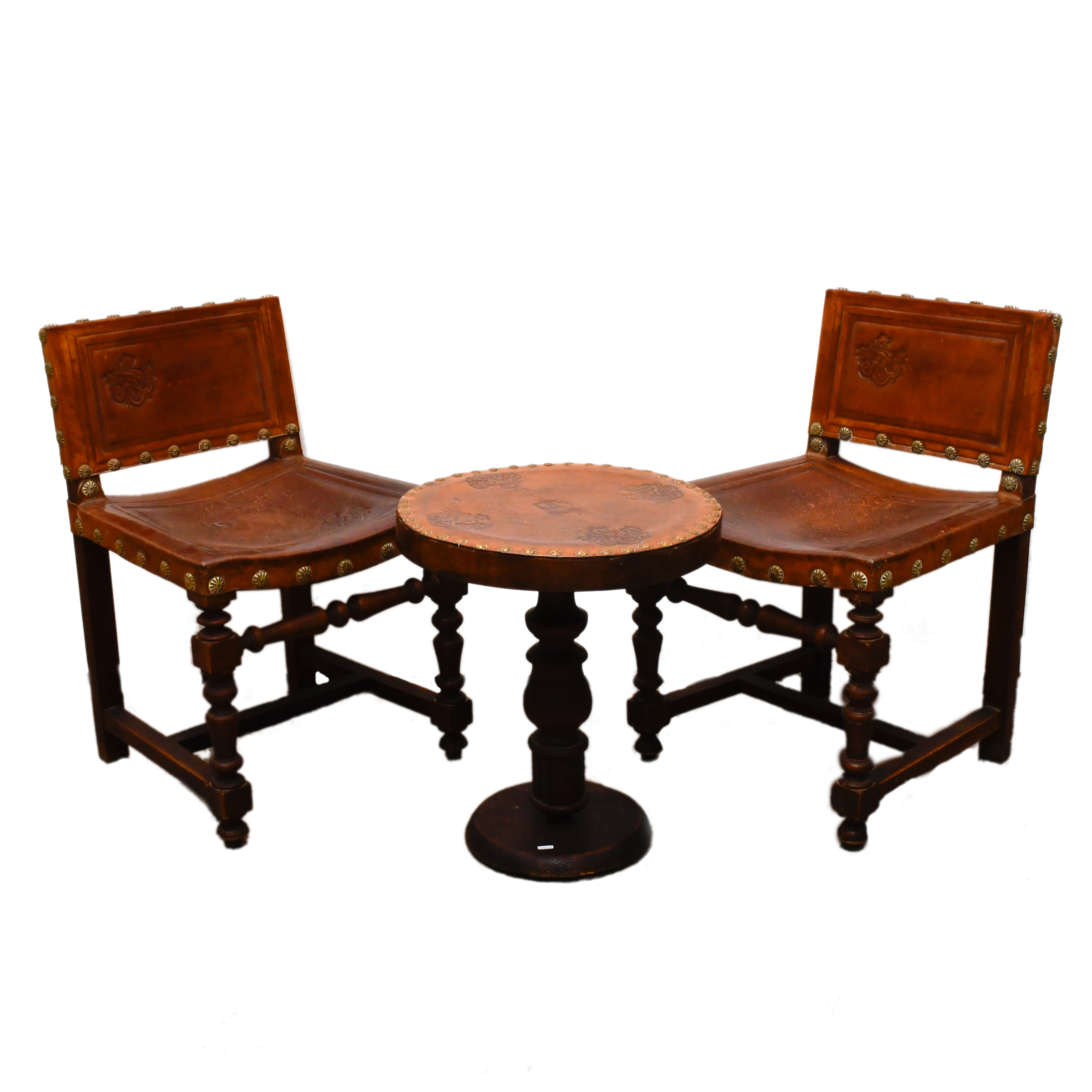 Pareja de sillas con mesita