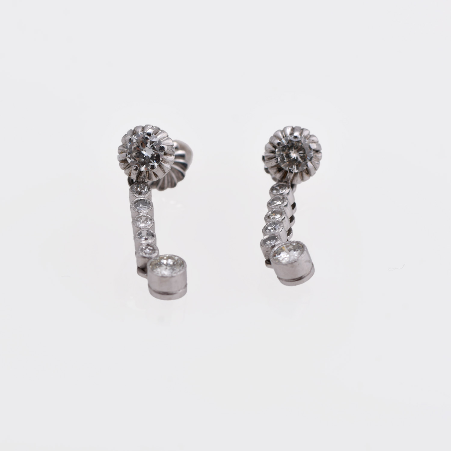 Diamonds earrings, 1950&#39;s style.