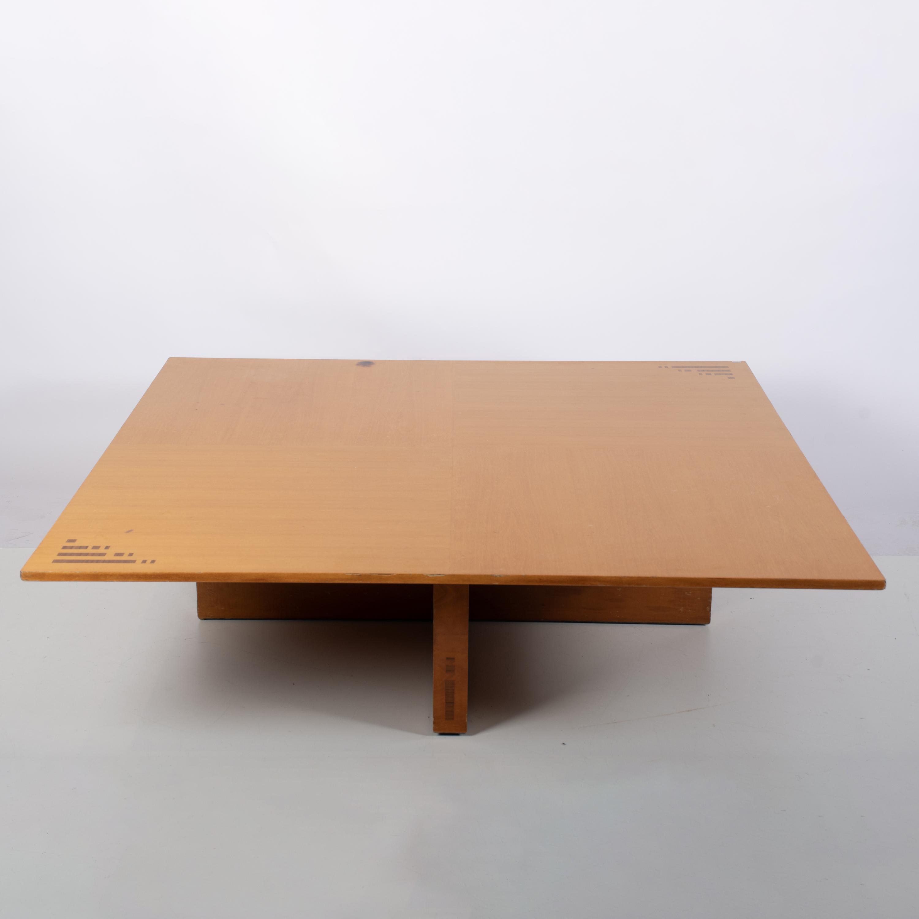 JAUME TRESSERRA (BARCELONA, 1943) &#39;Marqueteria&#39; low table