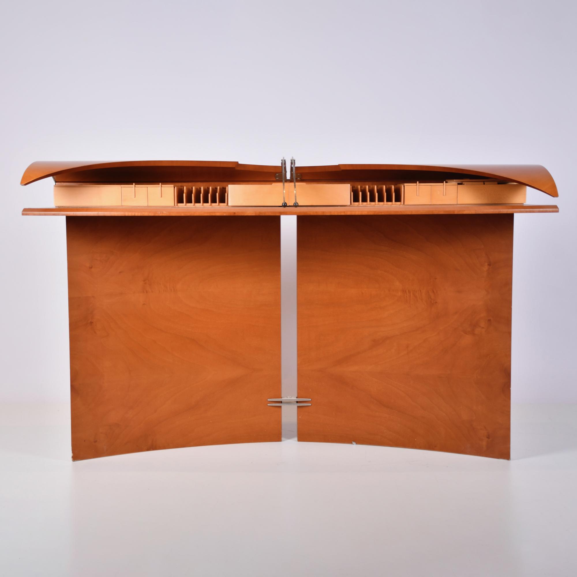 JAUME TRESSERRA (BARCELONA, 1943) &#39;Butterfly&#39; writing desk