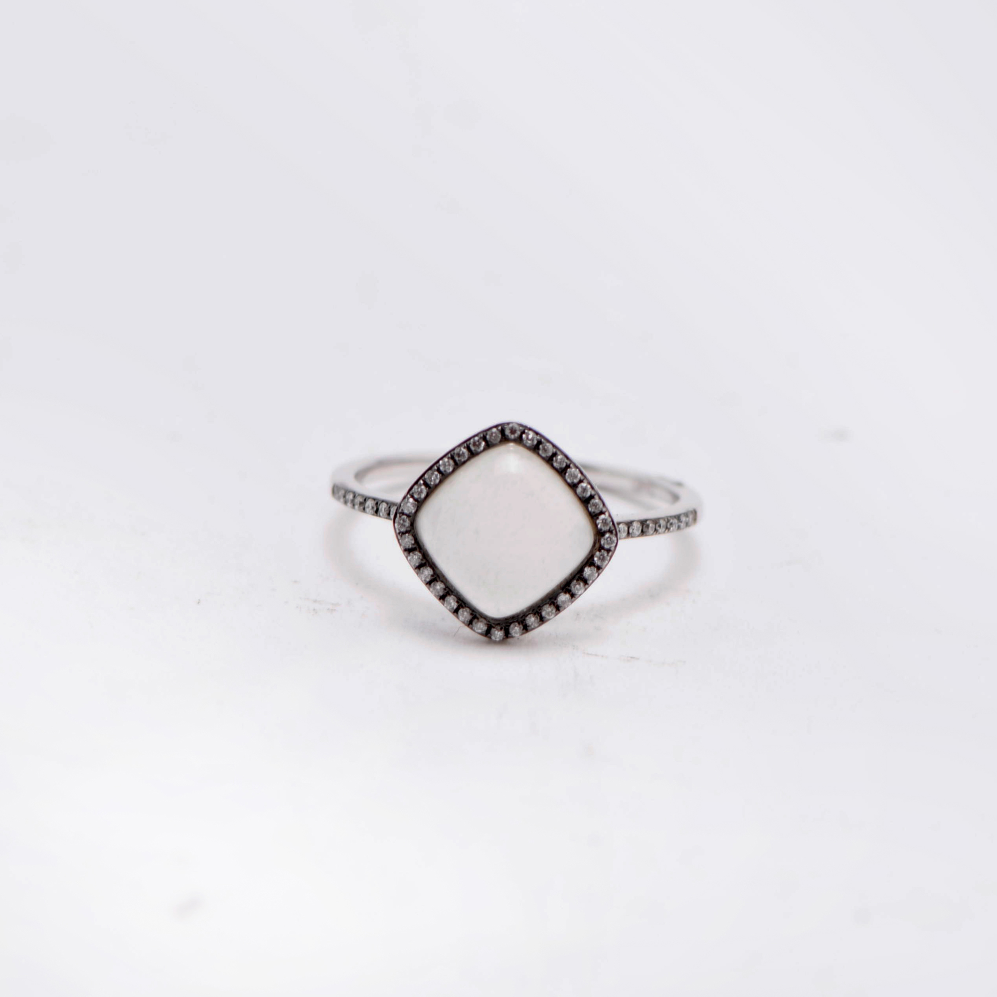 Quartz ring