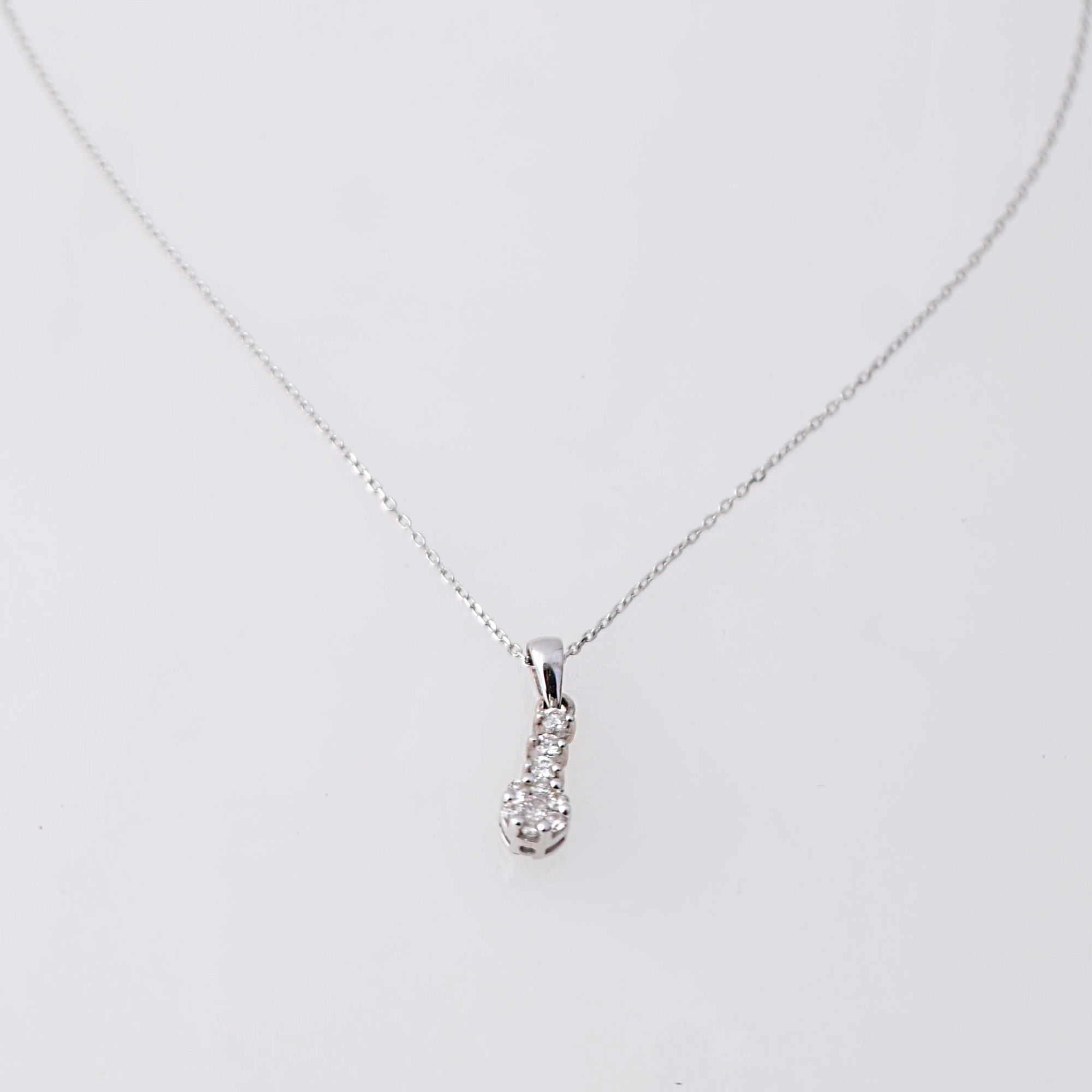 Diamonds articulated necklace