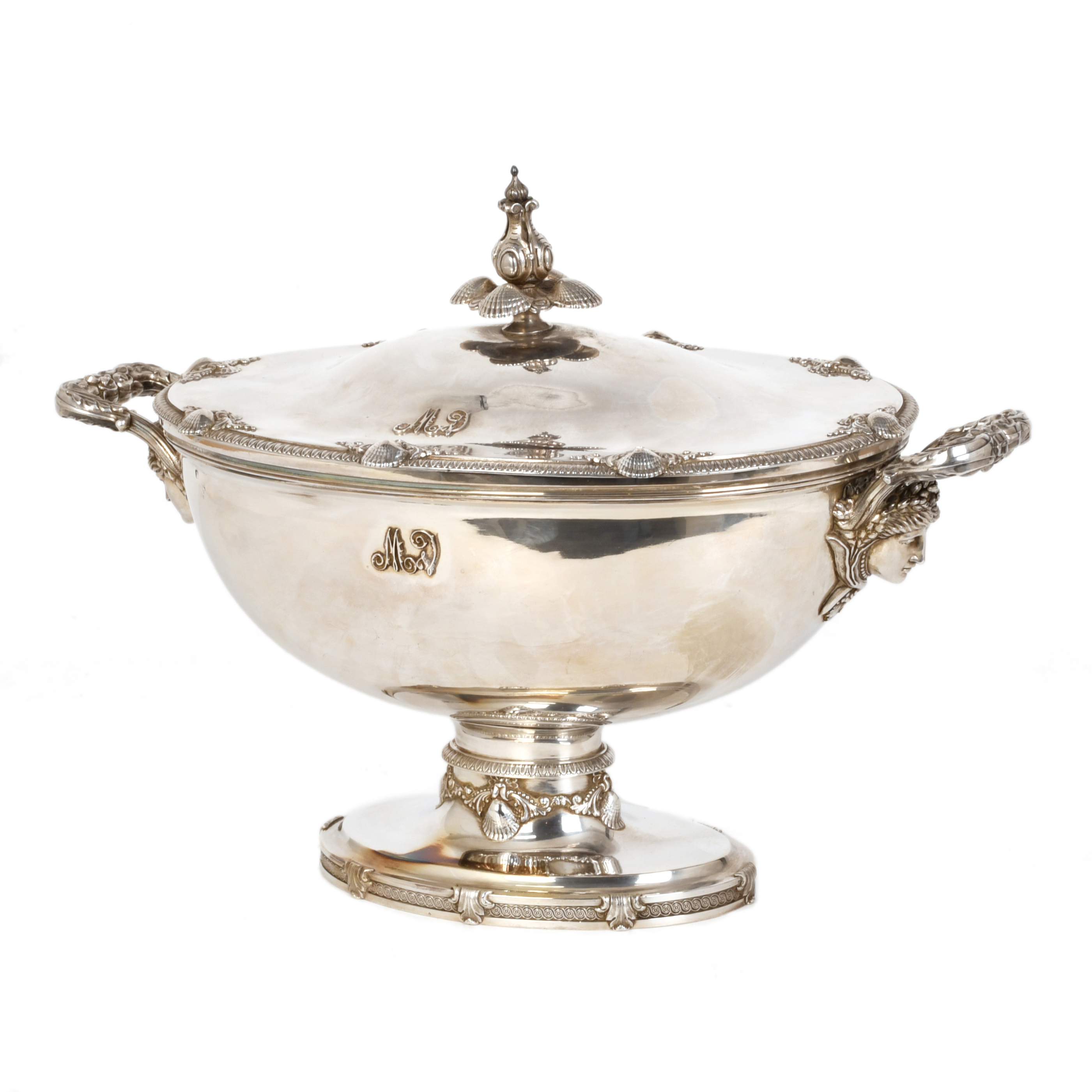 ESCUELA FRANCESA, FIN. SIGLO XIX. Sopera, estilo Belle Epoq