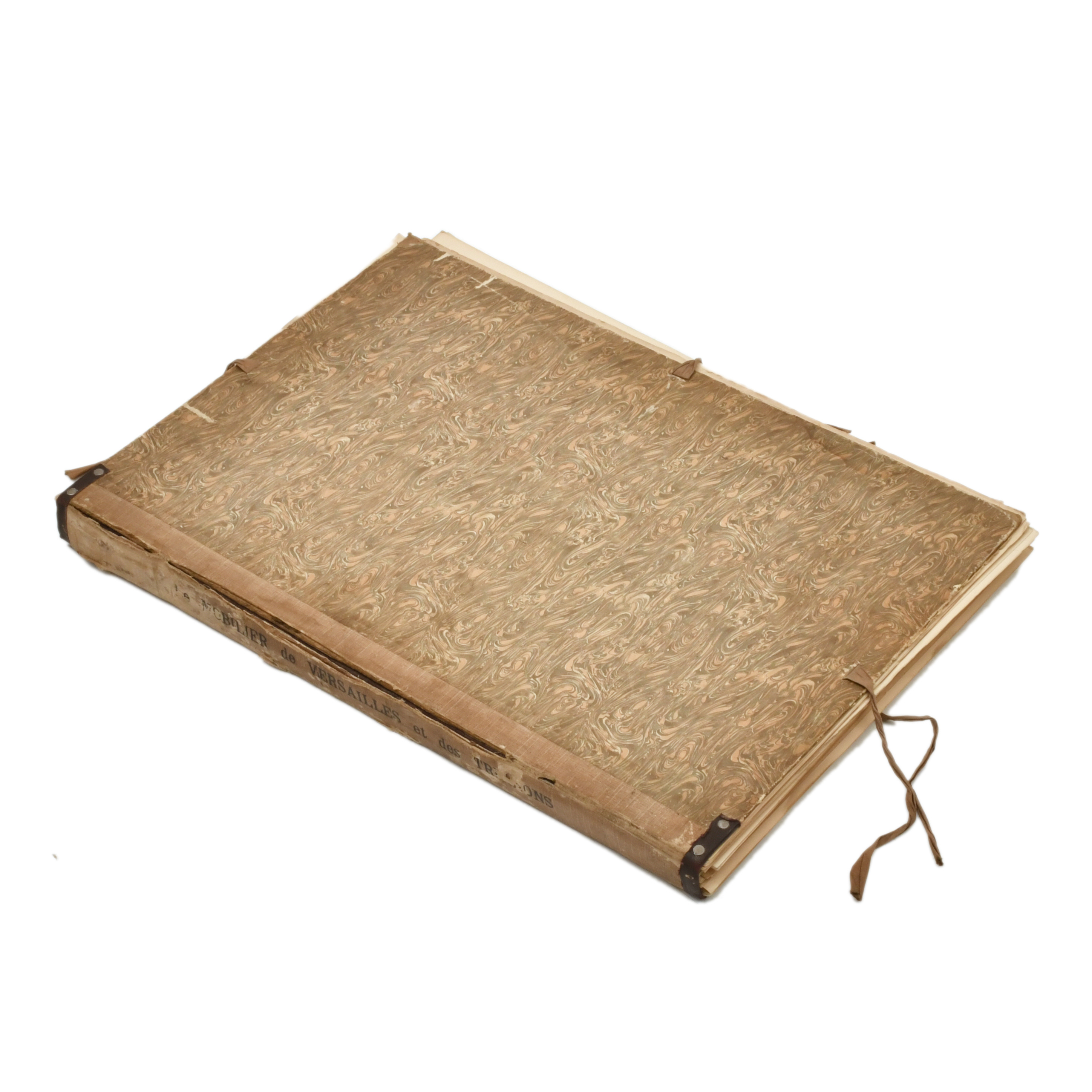 Les Grands Palais de France. Le Mobilier des Palais de Vers