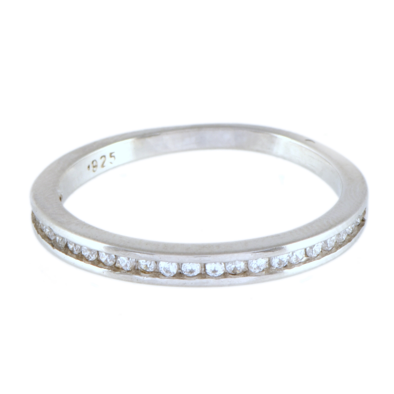 Media alianza de circonitas en carril.