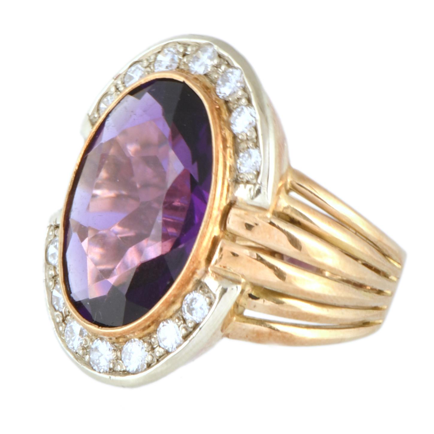 Anillo años 60 con amatista y diamantes.