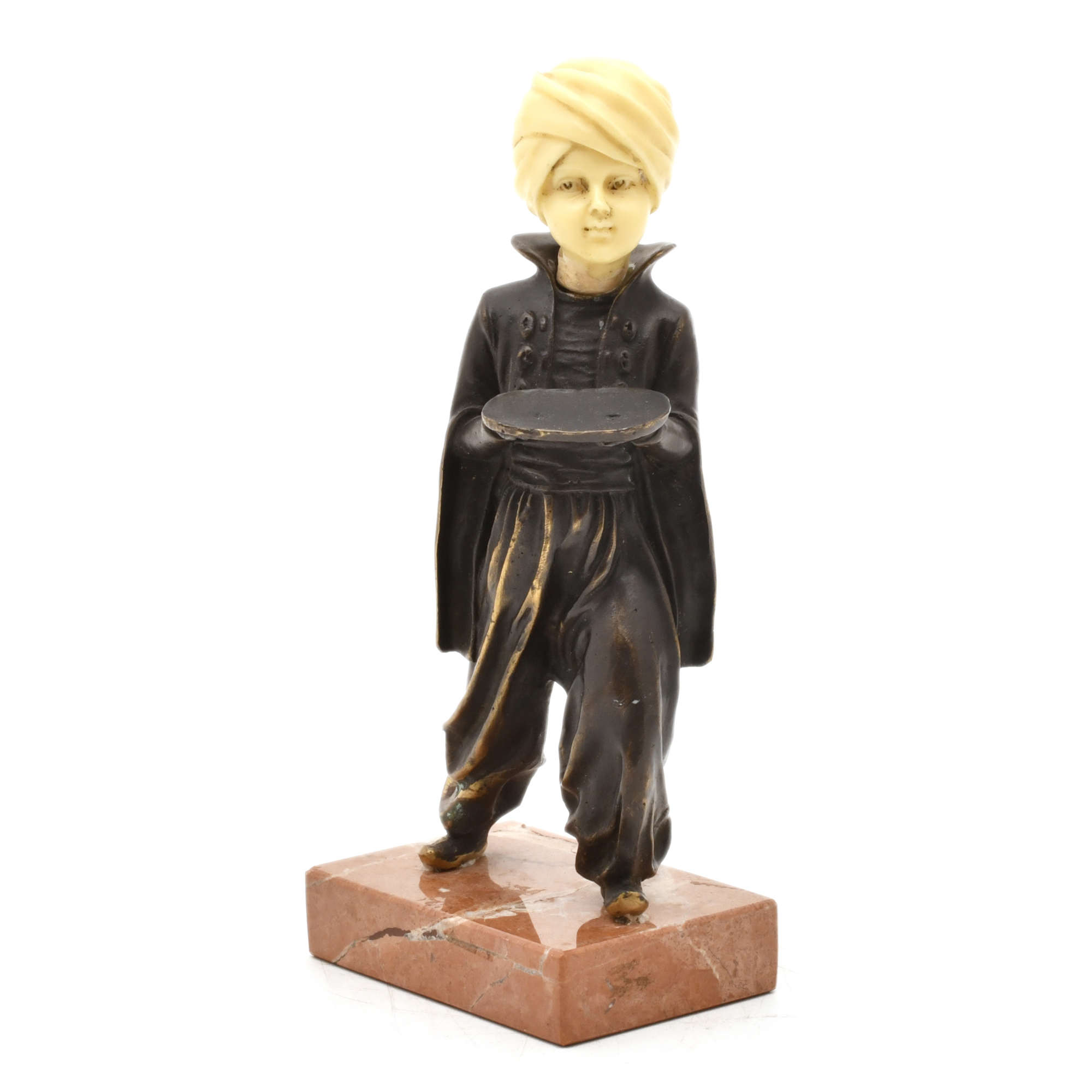 SIGUIENDO MODELOS DE F. PREISS. Figura de niño.