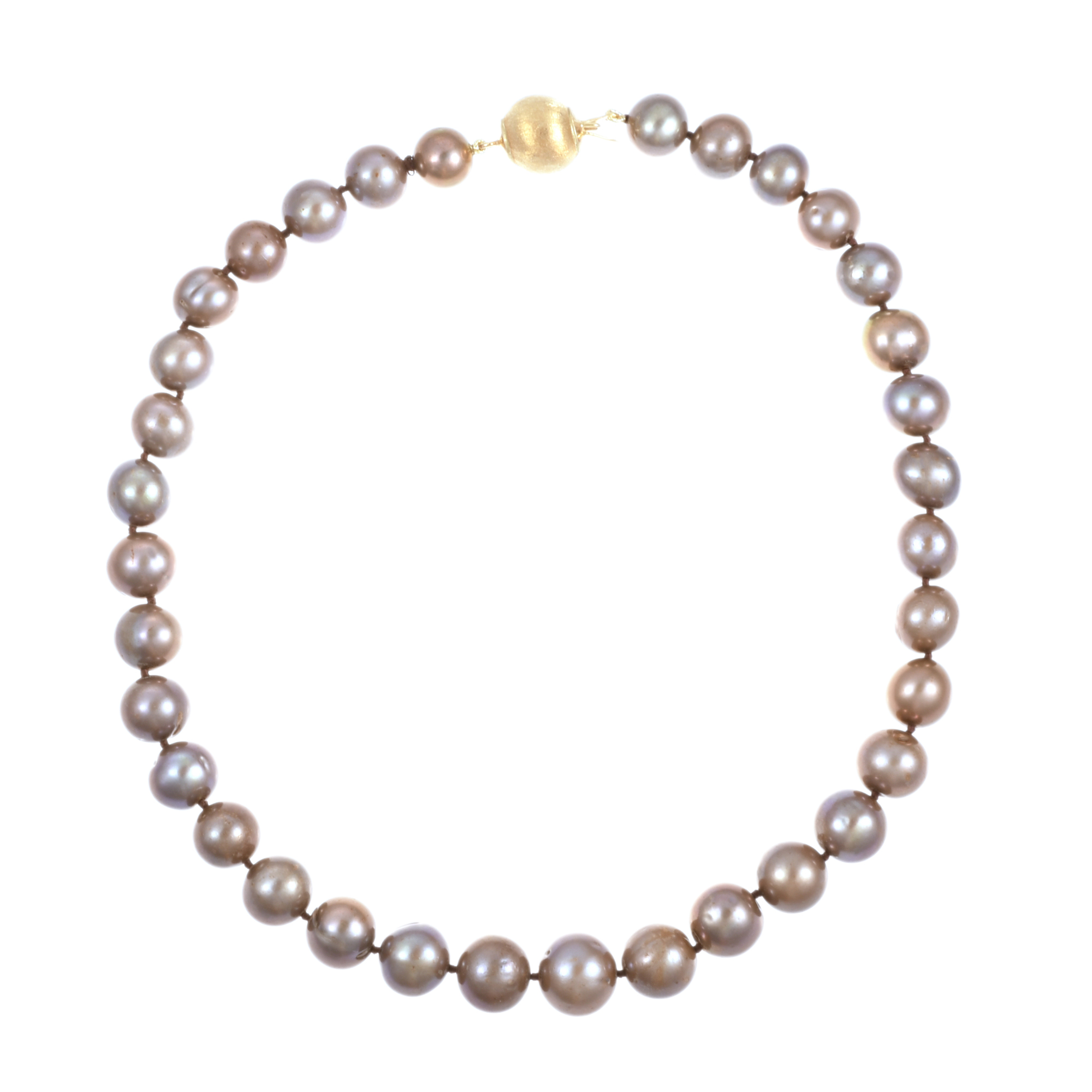 Tahiti-colured pearls necklace.