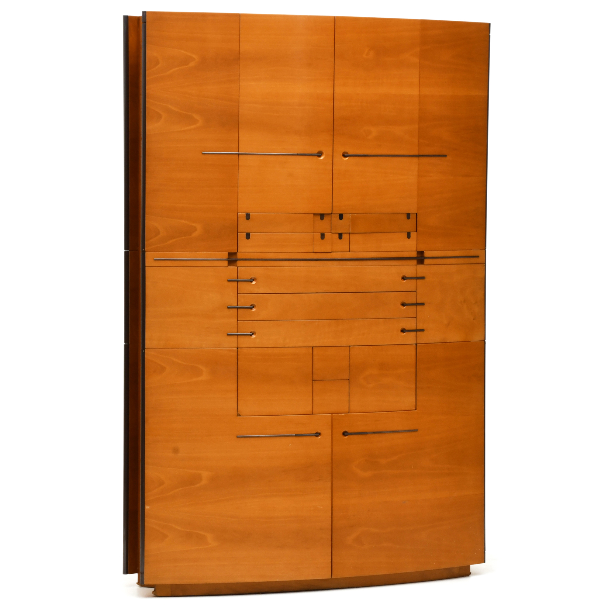 JAUME TRESSERRA (BARCELONA, 1943) Mueble buffet "Samuro".