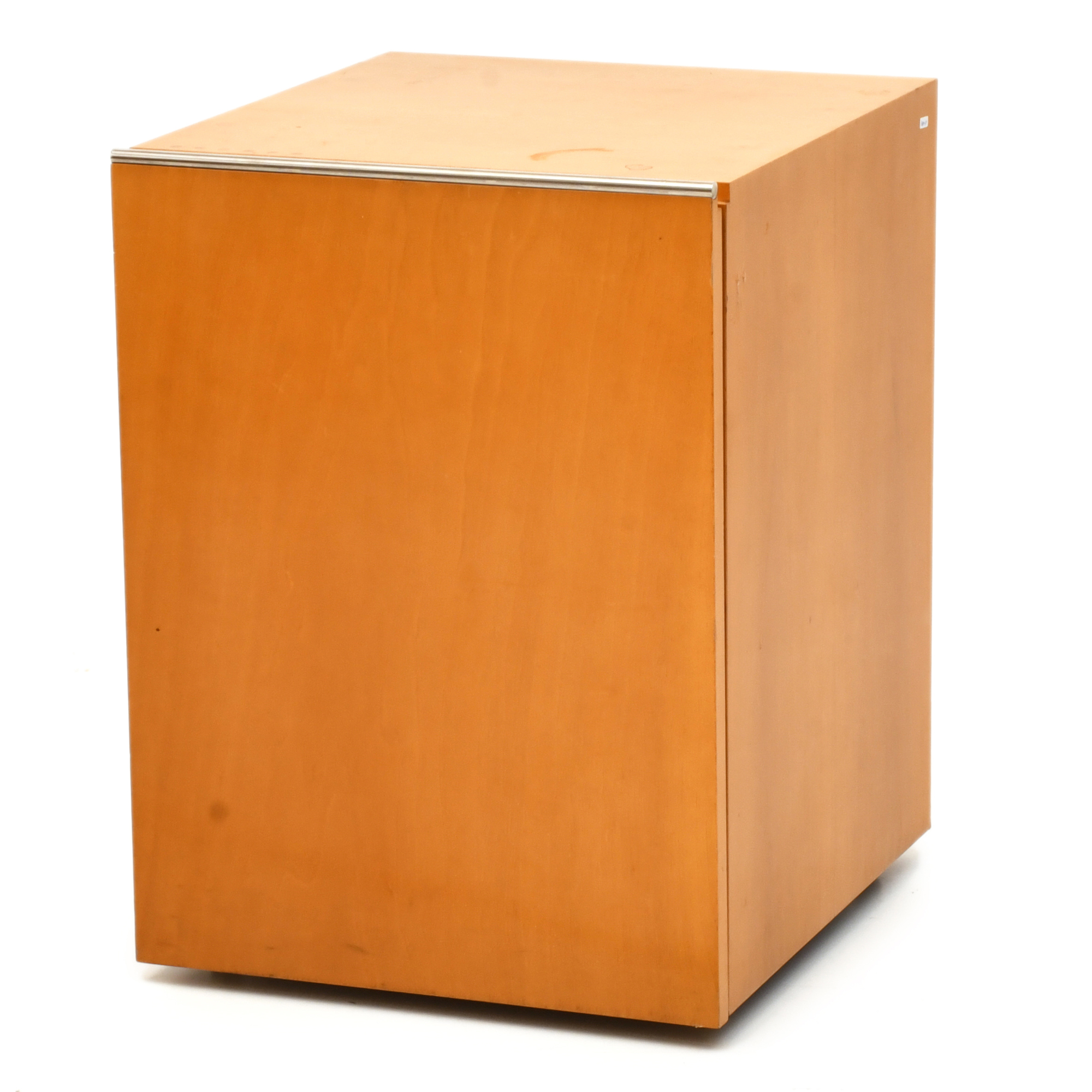 JAUME TRESSERRA (BARCELONA, 1943) Low side cabinet.