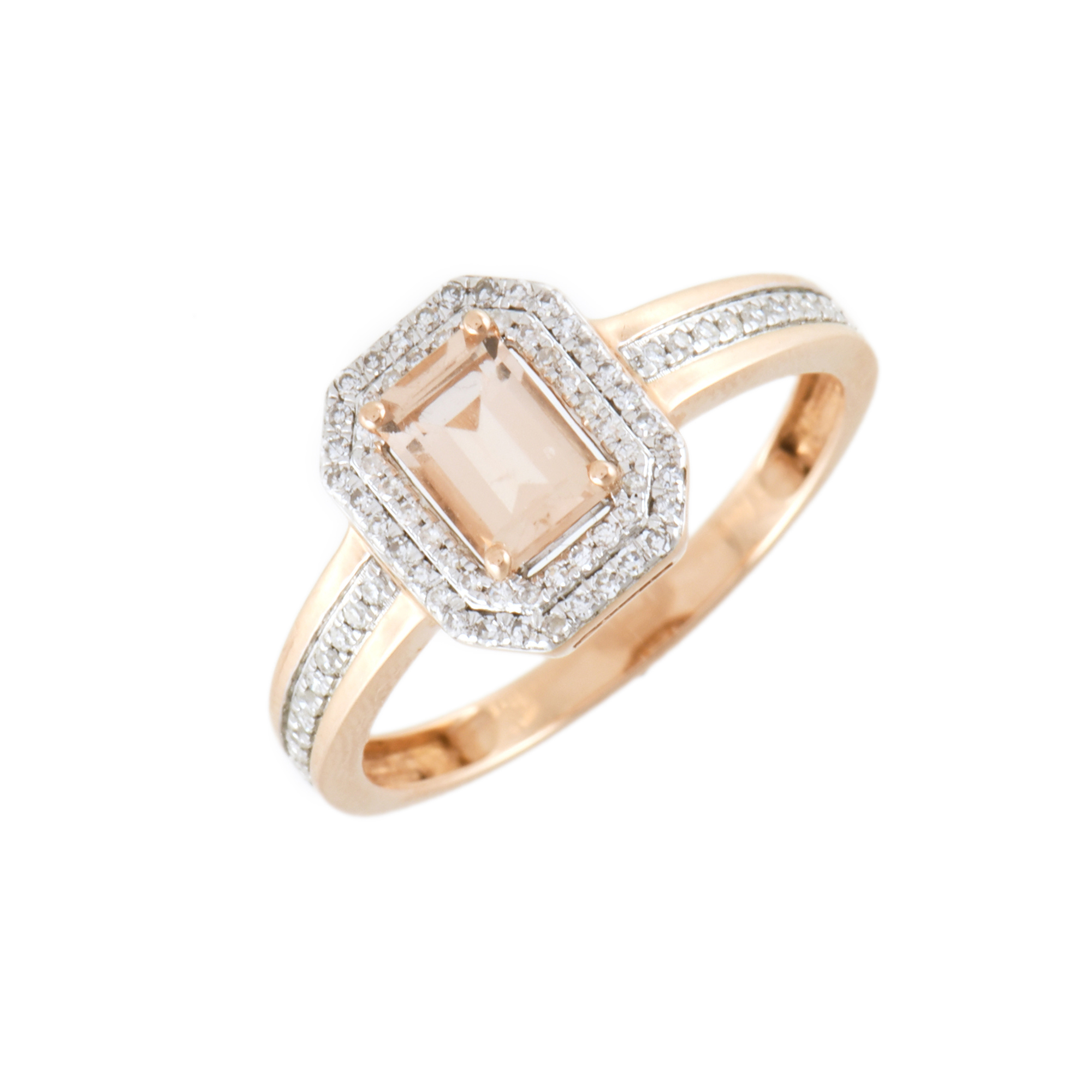 Anillo con topacio central y diamantes.