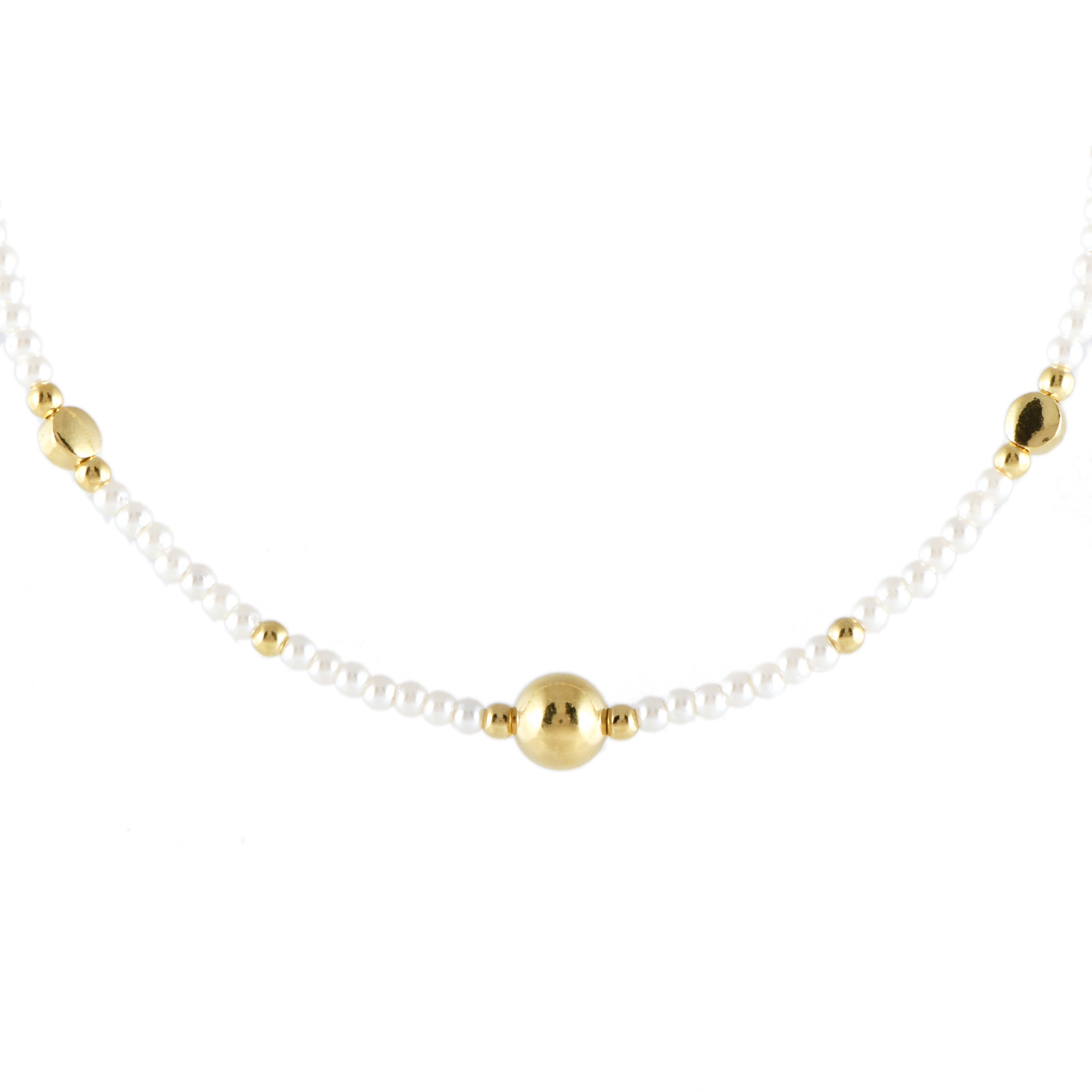 Gargantilla de un hilo con símil de perla.