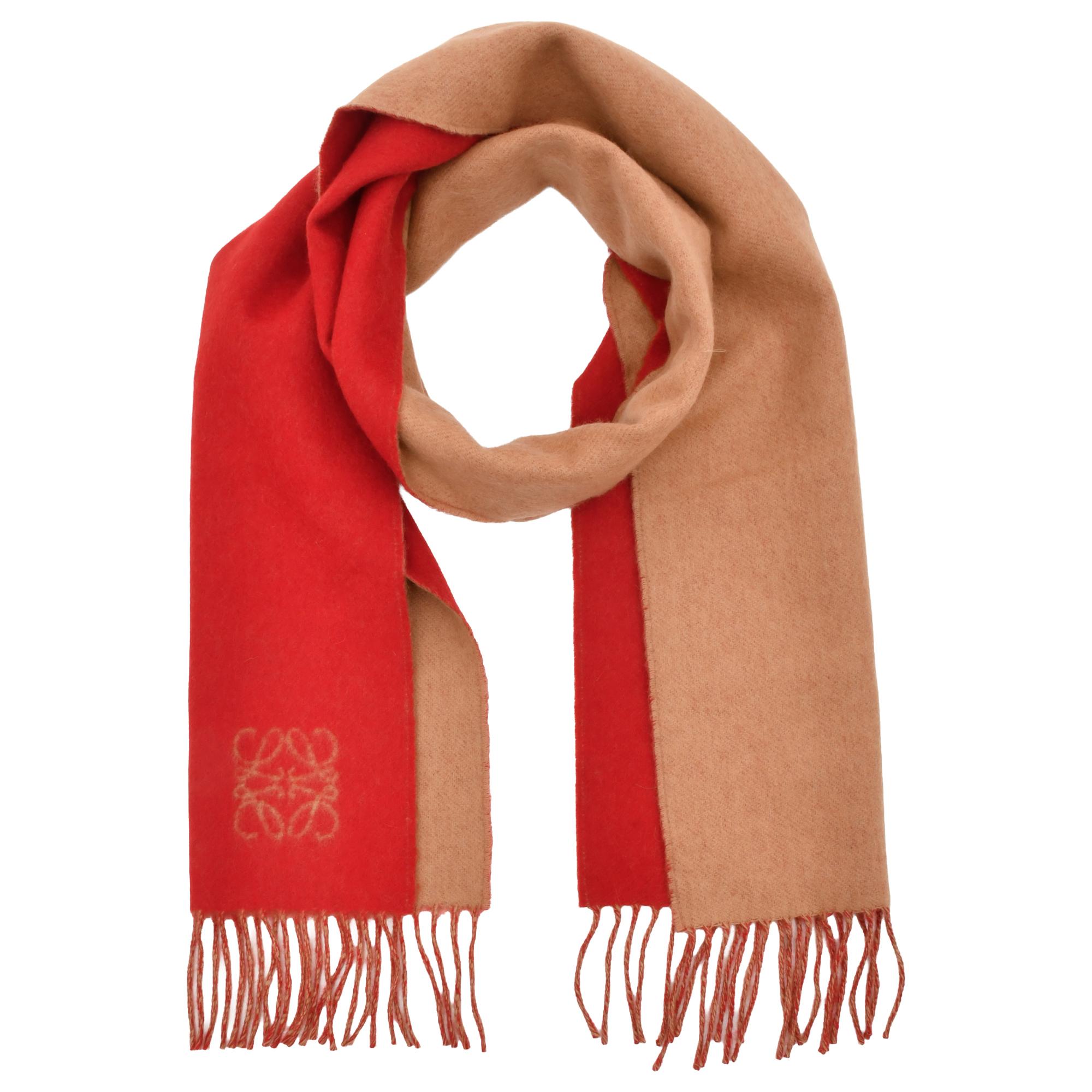 LOEWE. Scarf.