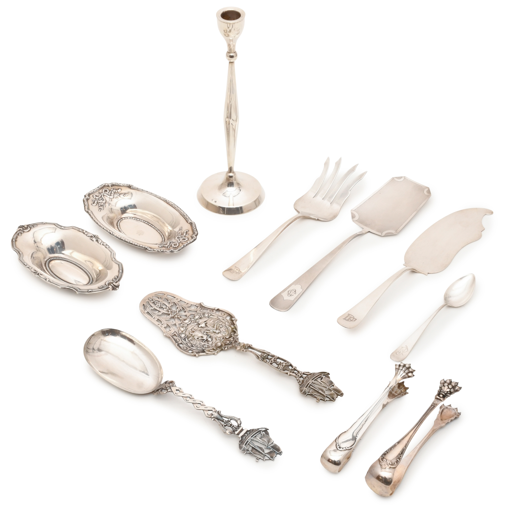 Various silver objects.