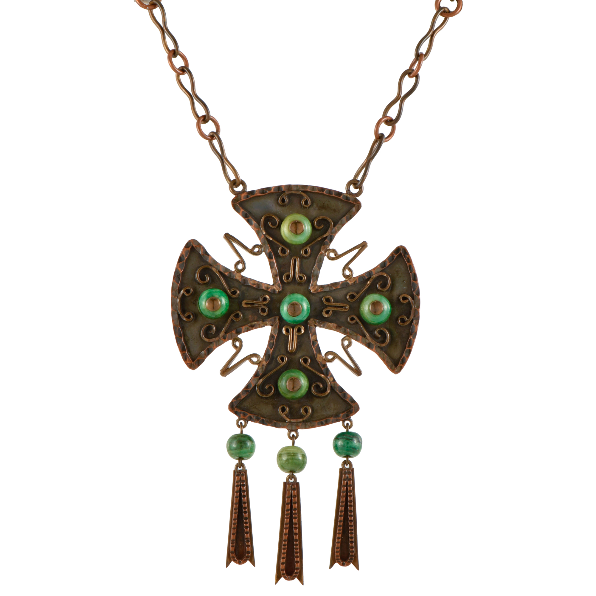 Collar con cruz colgante mexicana con jade.