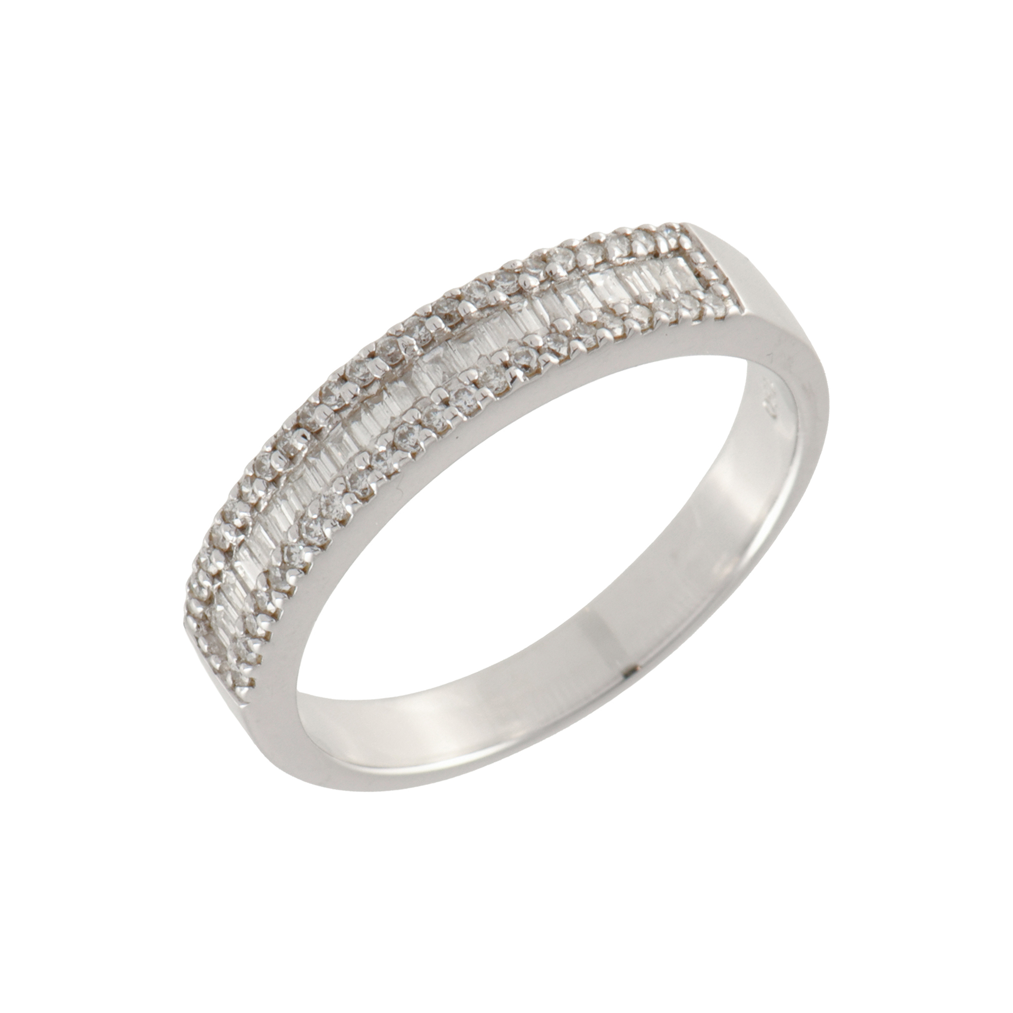 Sortija con carril de diamantes