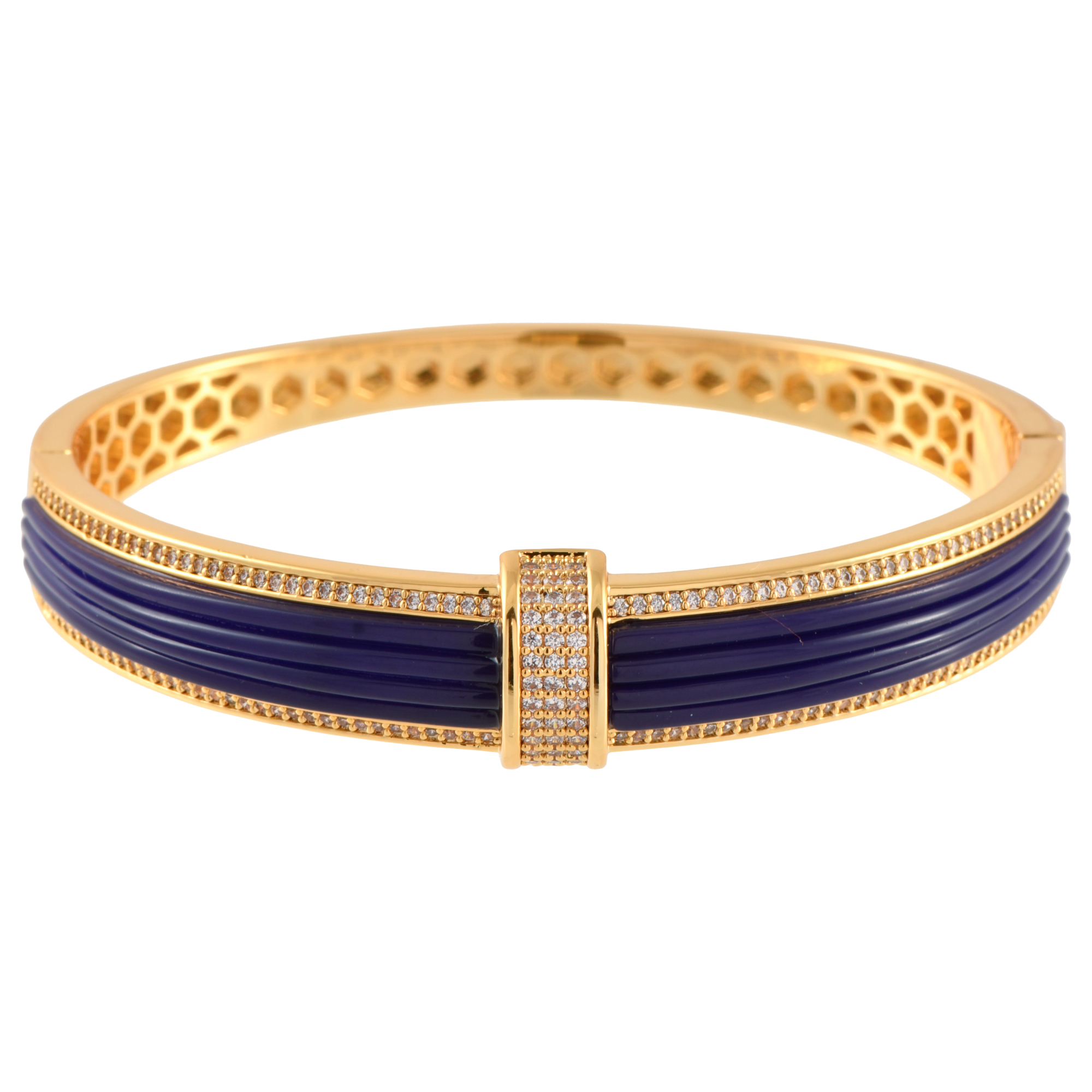 Bracelet with zircons.