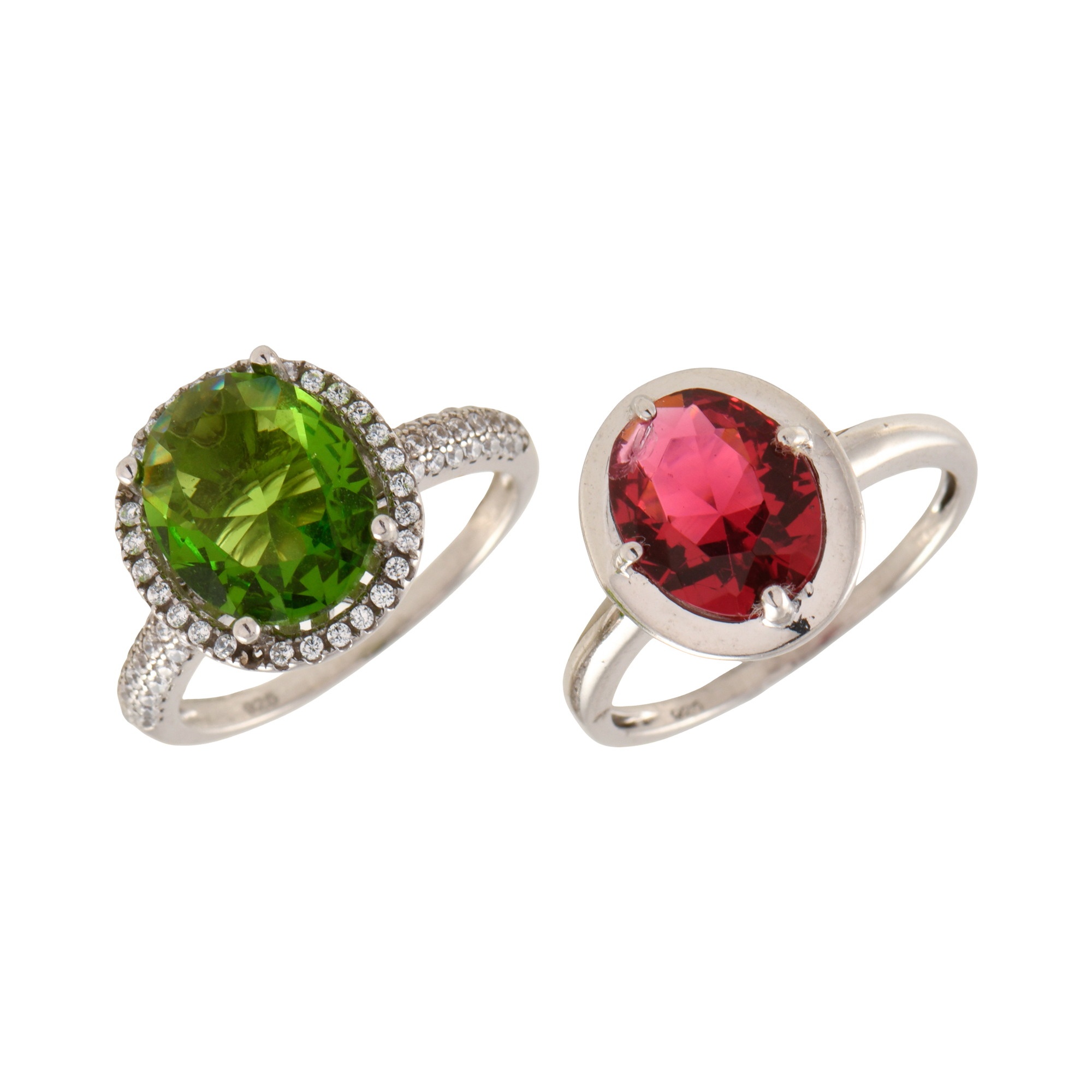 Set of two rings with coloured glass.