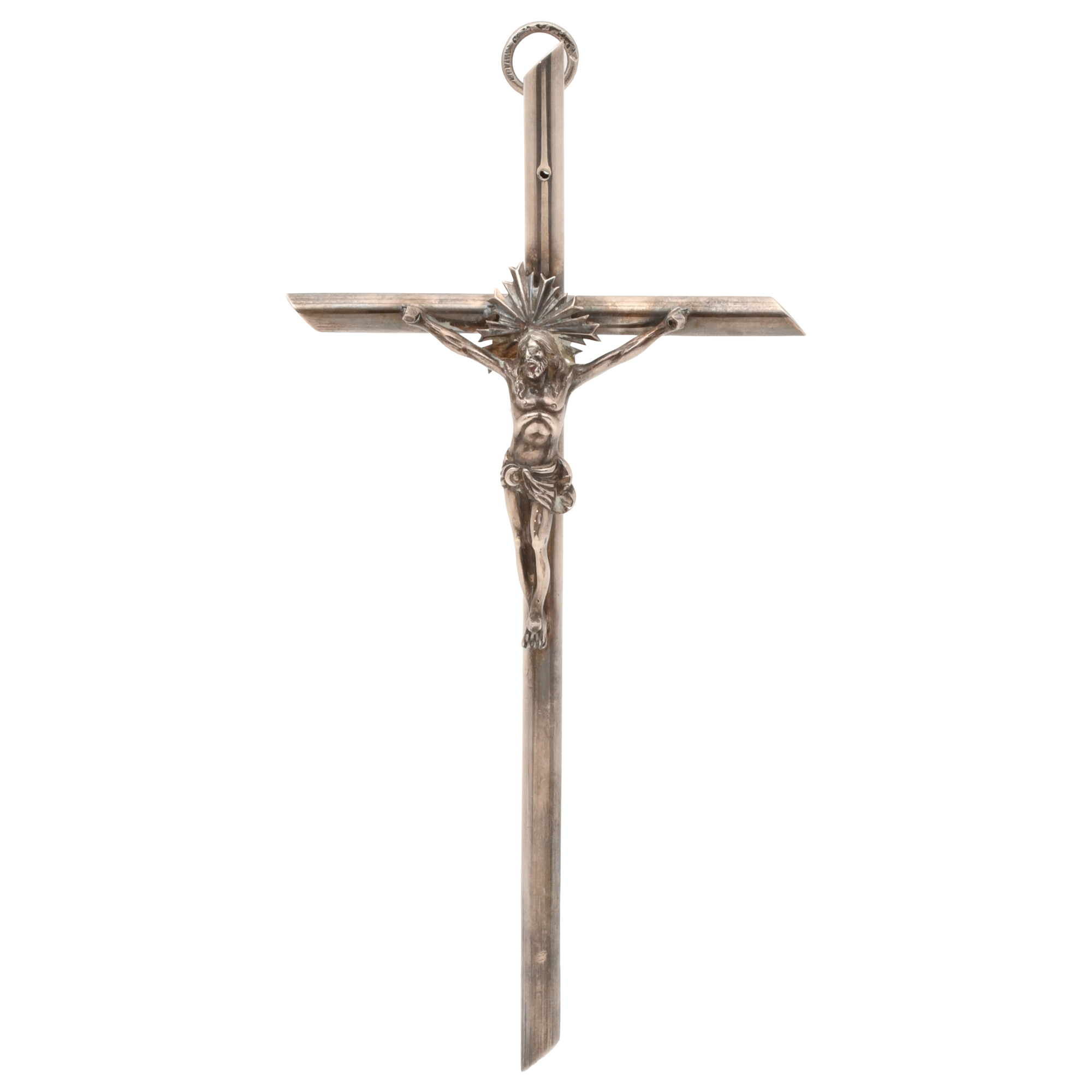 Crucifijo en plata, siglo XX. 