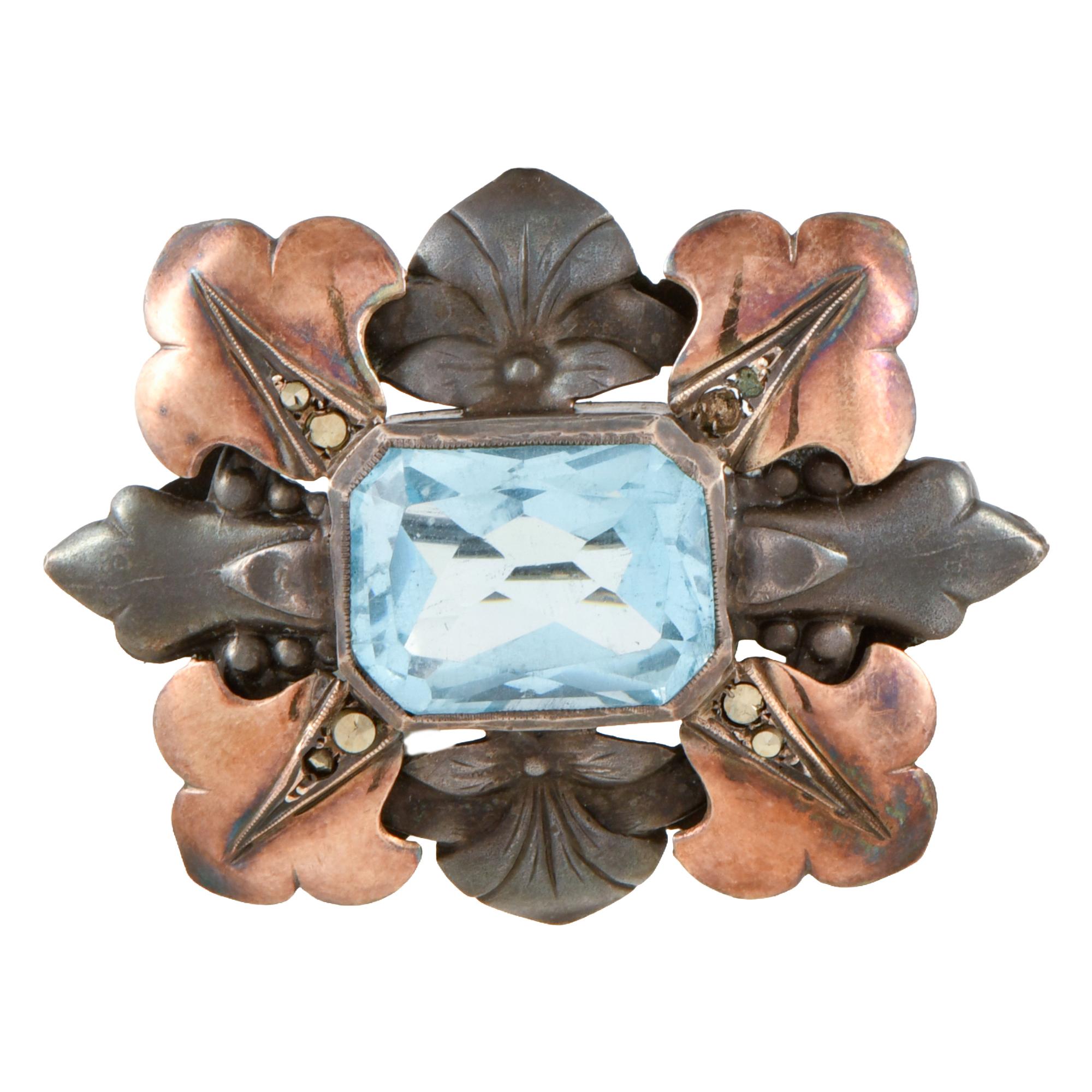 Broche  modernistaa