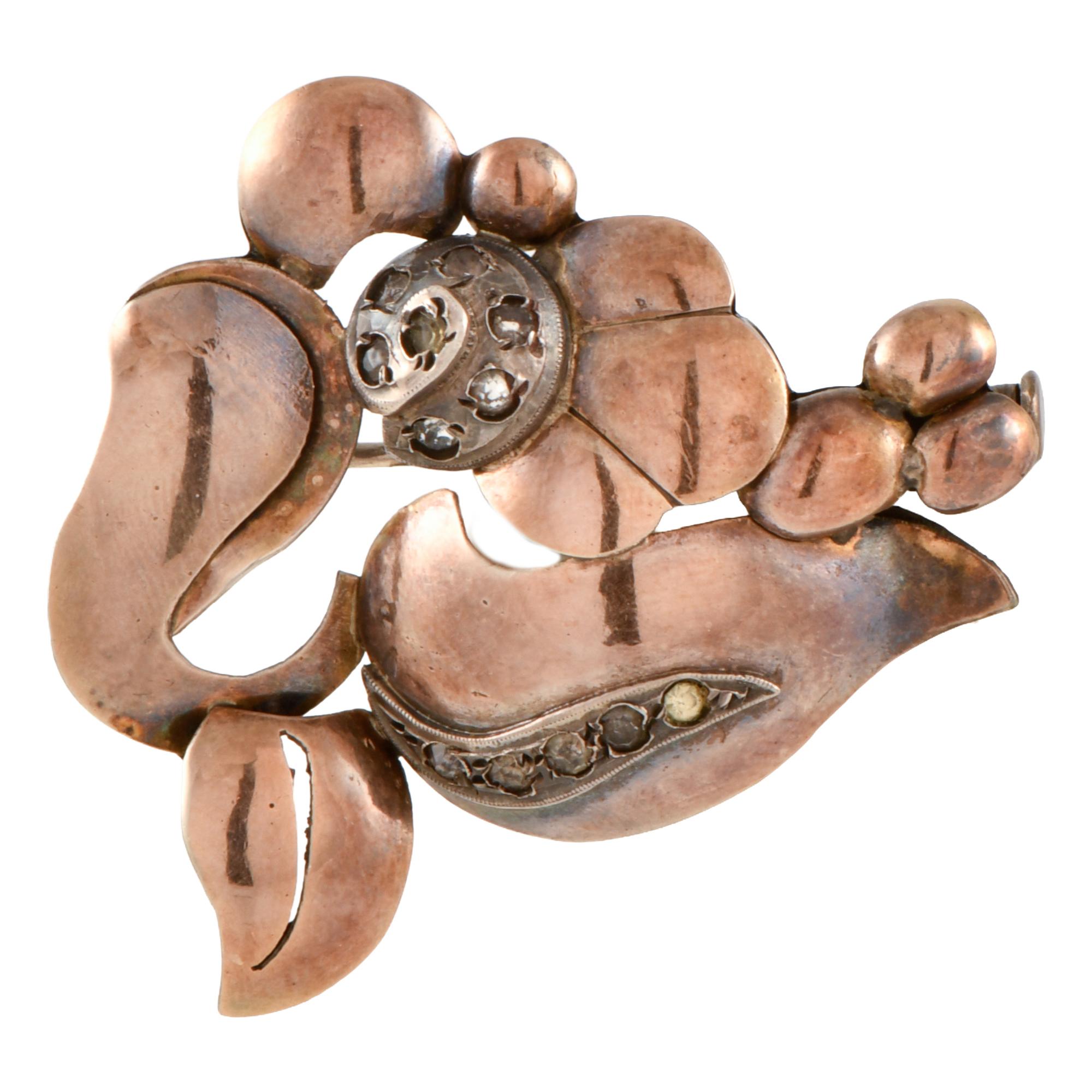 Broche estilo modernista