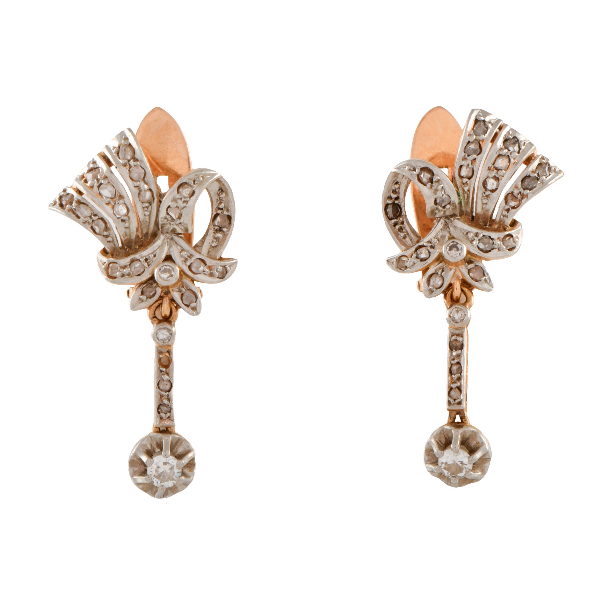 Pendientes años 30 con diamantes.
