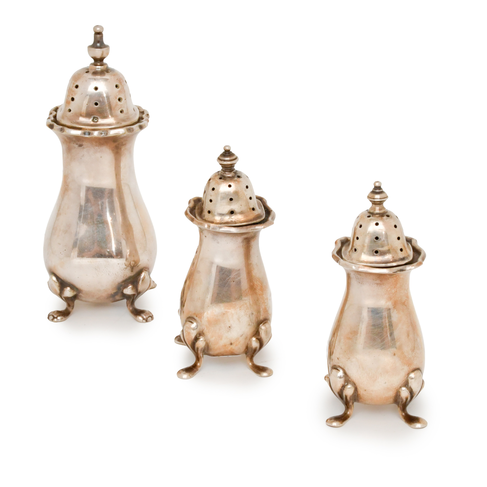 MAPPIN & WEBB MANUFACTURE. Set of three salt shakers.