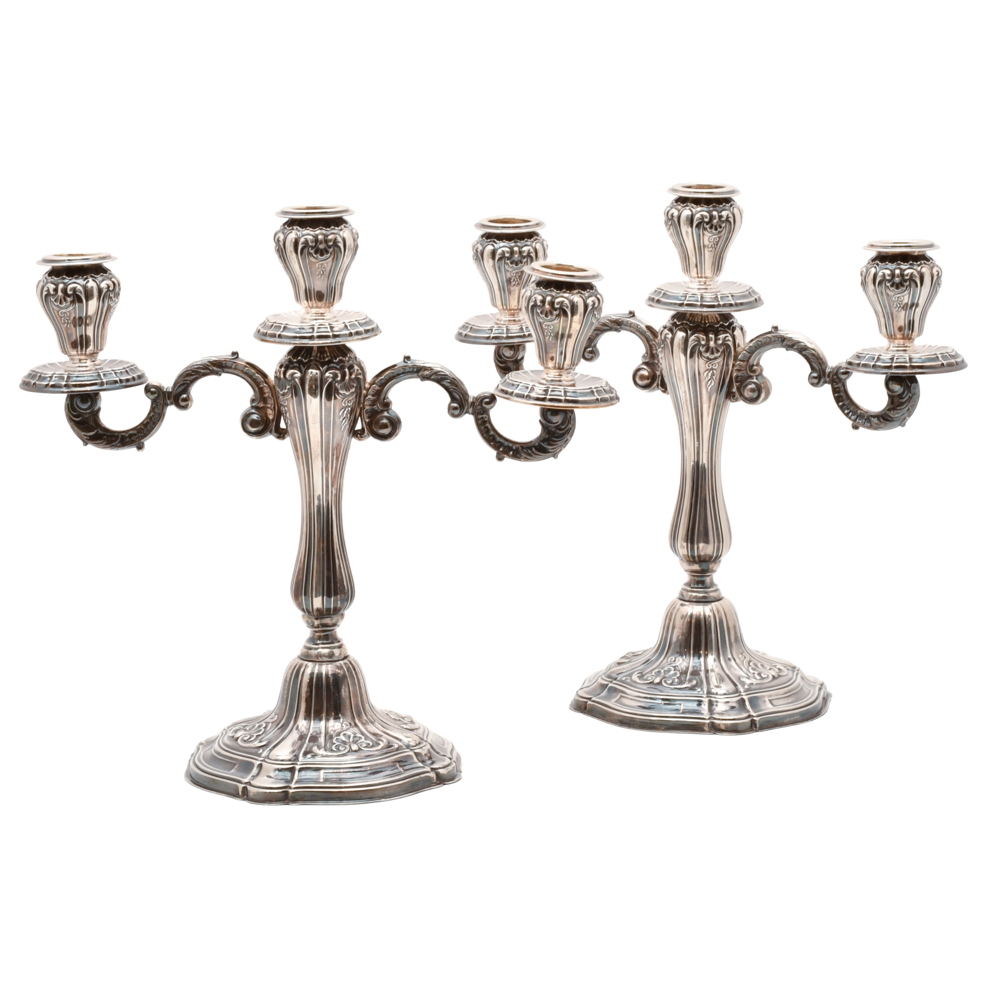 Pareja de candelabros peruanos, siglo XX. 