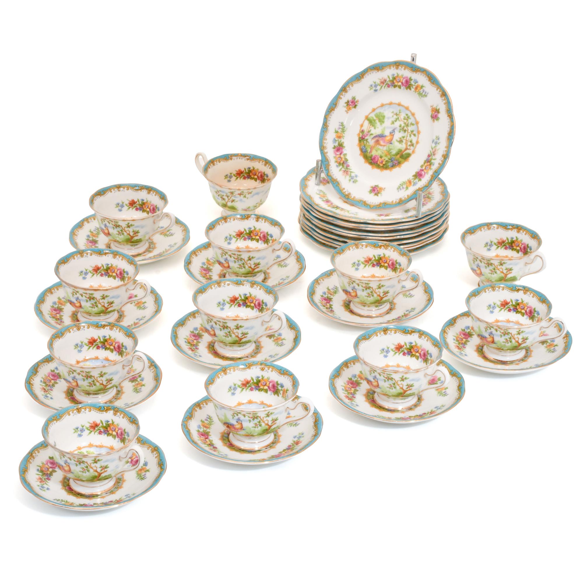 ROYAL ALBERT. Juego de té, siglo XX.