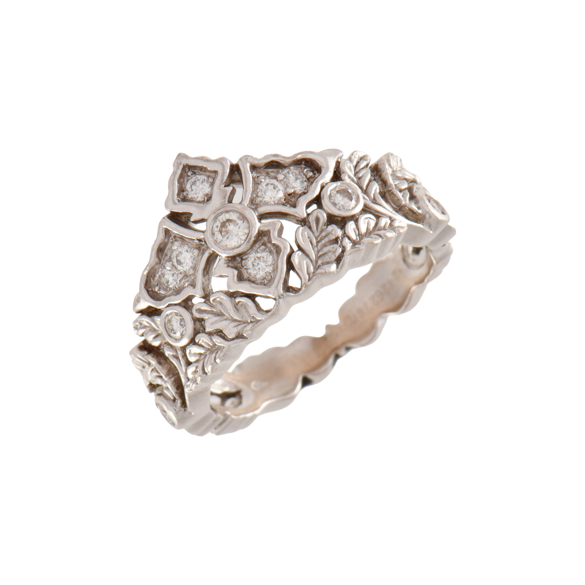 CARRERA Y CARRERA. Anillo en forma de tiara con diamantes.