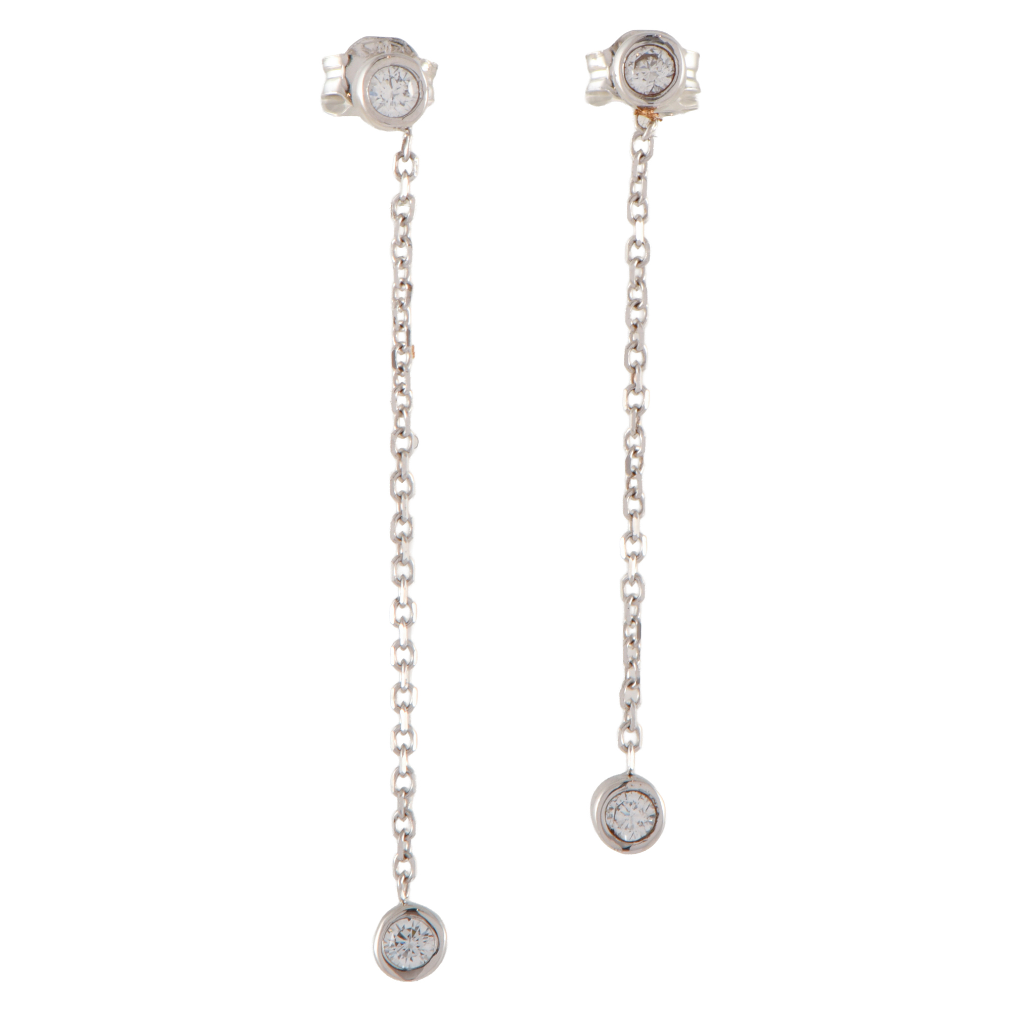 Pendientes minimal con circonitas.