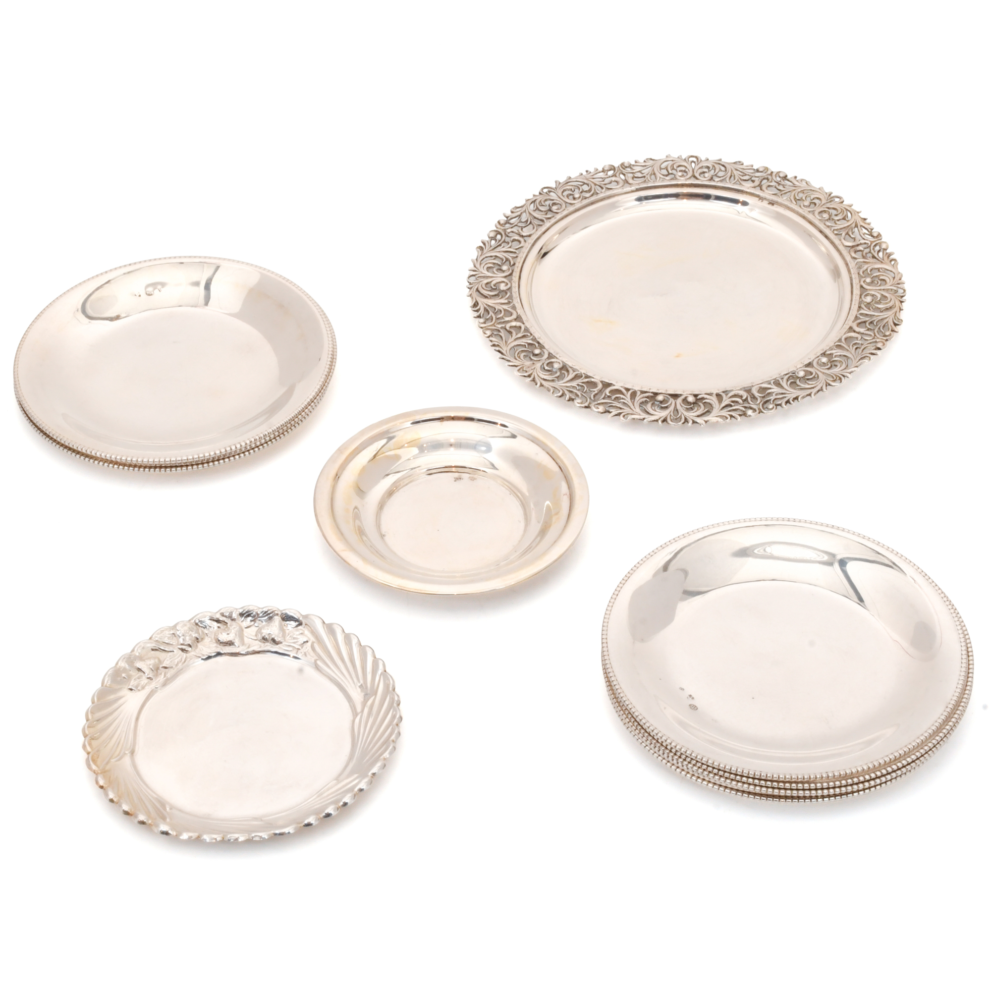 Conjunto de varios platos pequeños, siglo XX.