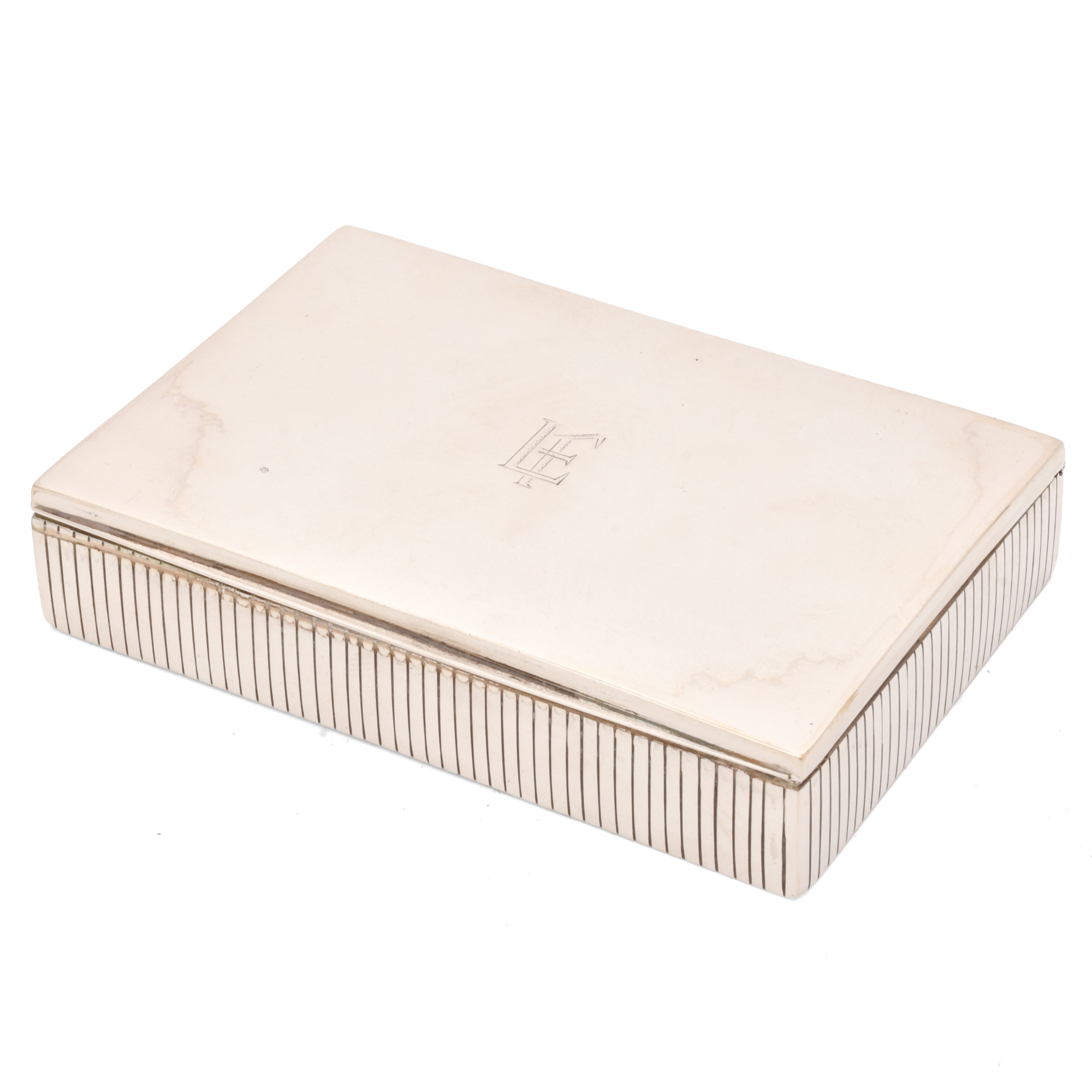 Pequeña caja tabaquera, siglo XX.