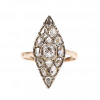 116-14 kt. gold, white gold, rose-cut and cushion-cut diamonds of an aprox. weight of 1,47 ct.Ring size 18,5 mm.4,5 gr.