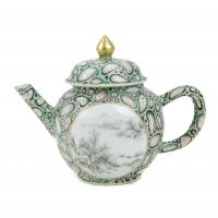 285-CHINESE TEAPOT, C19th.