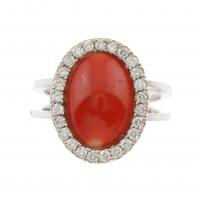 190-DIAMOND AND CORAL RING.