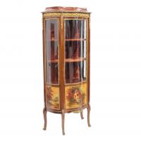 529-FRENCH LOUIS XV DISPLAY CABINET, FIRST QUARTER C20th.