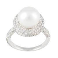 186-PEARL AND DIAMOND RING