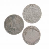 97-TRES MONEDAS ESPAÑOLAS EN PLATA, SIGLOS XVIII Y XIX.