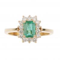 191-EMERALD ROSETTE RING.