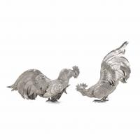 1-PAREJA DE GALLOS EN PLATA, SIGLO XX. 