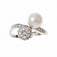 133-YOU AND ME RING WITH A PEARL AND A DIAMOND.