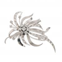 91-MATT WHITE GOLD AND DIAMONDS BROOCH.