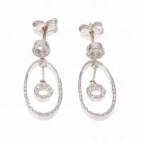 194-WHITE GOLD AND DIAMONDS EARRINGS.