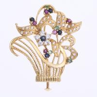 19-YELLOW GOLD AND GEMSTONES FLORAL BROOCH.