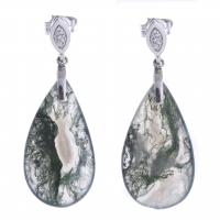 190-MOSS AGATE AND DIAMONDS EARRINGS.