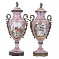 609-PAIR OF SÈVRES STYLE VASES, FIRST THIRD OF THE 20TH CENTURY. 